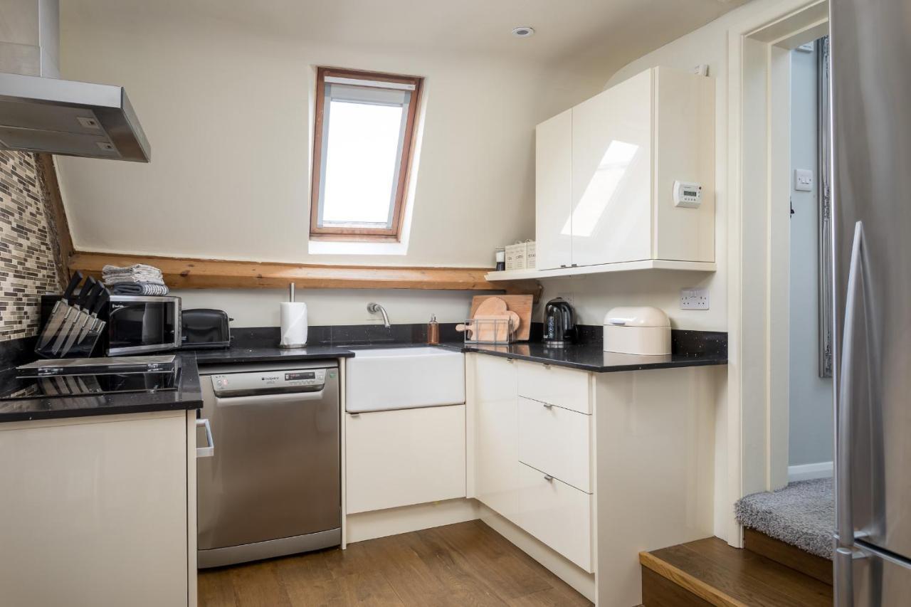 The Loft: Unique, Romantic, Grade II Listed, Dog Friendly Stow-on-the-Wold Luaran gambar